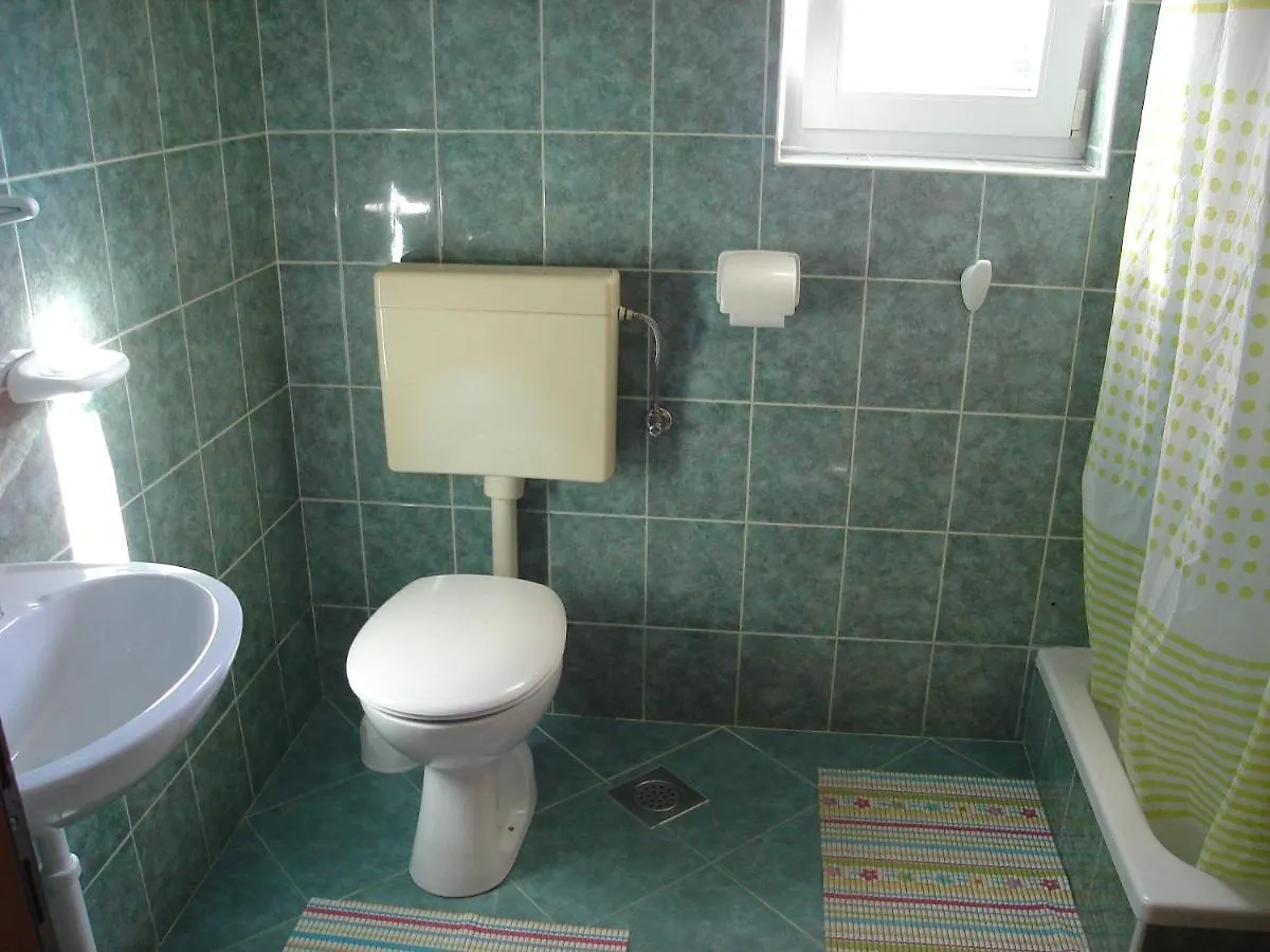 Apartments With A Parking Space Kampor, Rab - 5014 Kampor